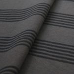 Jacquard Nativo Renglon Gris Roca Negro